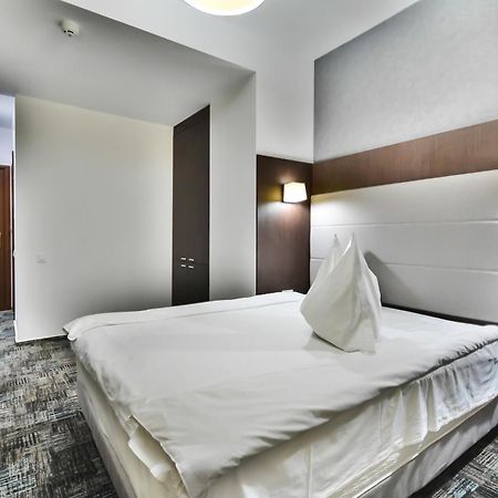 Hotel Europeca Craiova Bagian luar foto