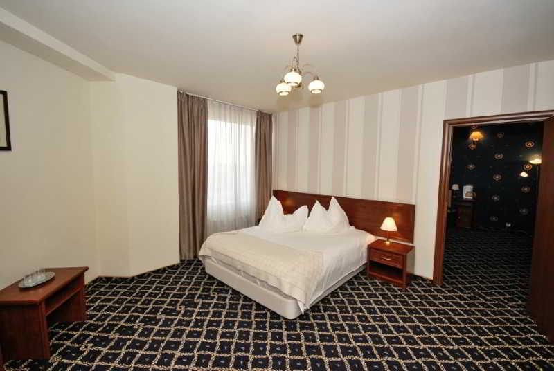 Hotel Europeca Craiova Bagian luar foto