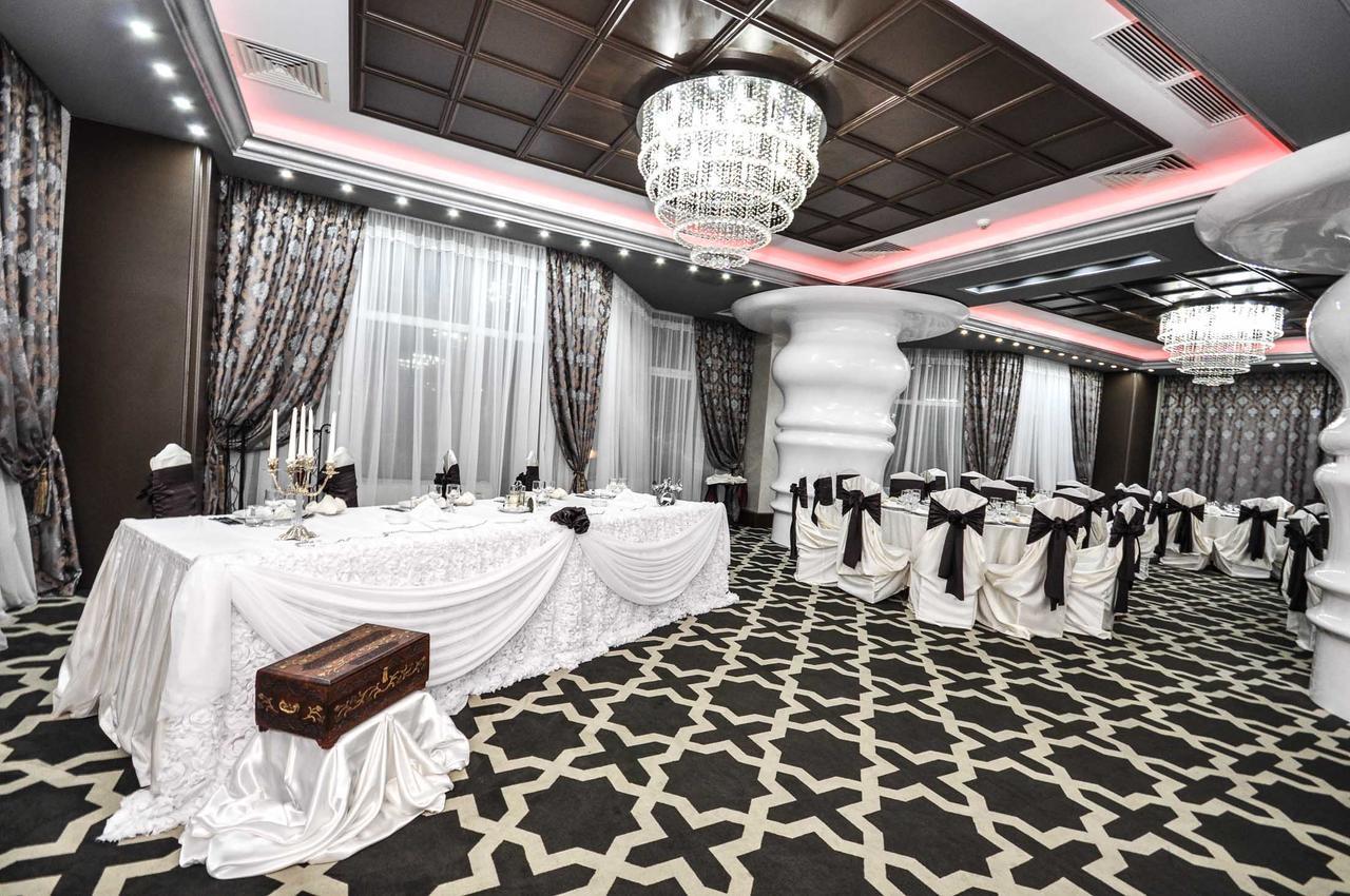 Hotel Europeca Craiova Bagian luar foto