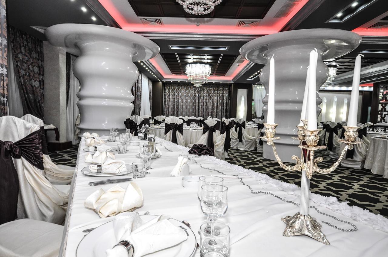 Hotel Europeca Craiova Bagian luar foto