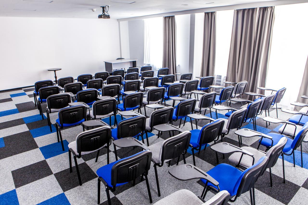 Hotel Europeca Craiova Bagian luar foto