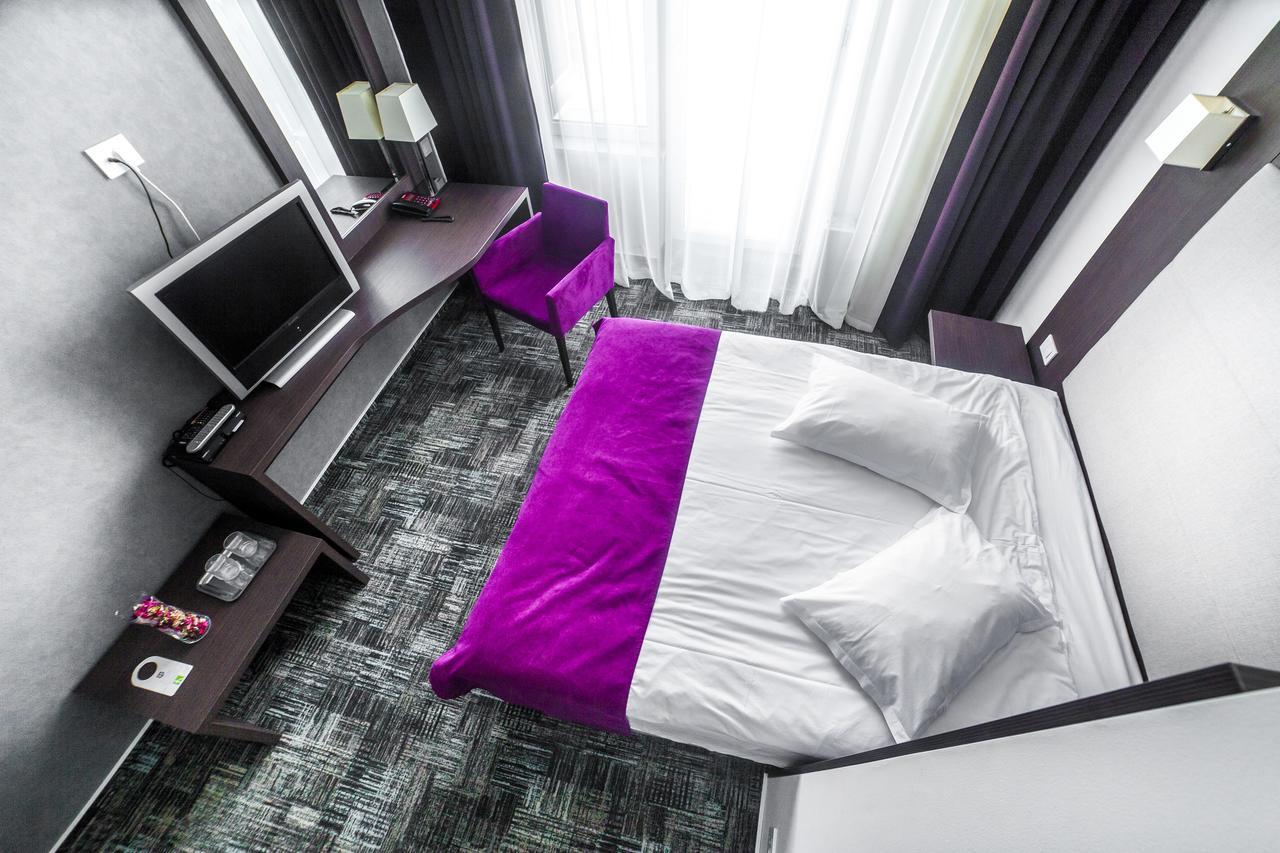 Hotel Europeca Craiova Bagian luar foto